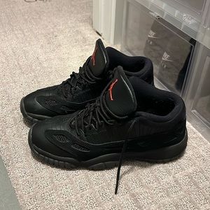 Jordan 11 low referee. Boys size 7Y. Originally paid $140 only worn twice.